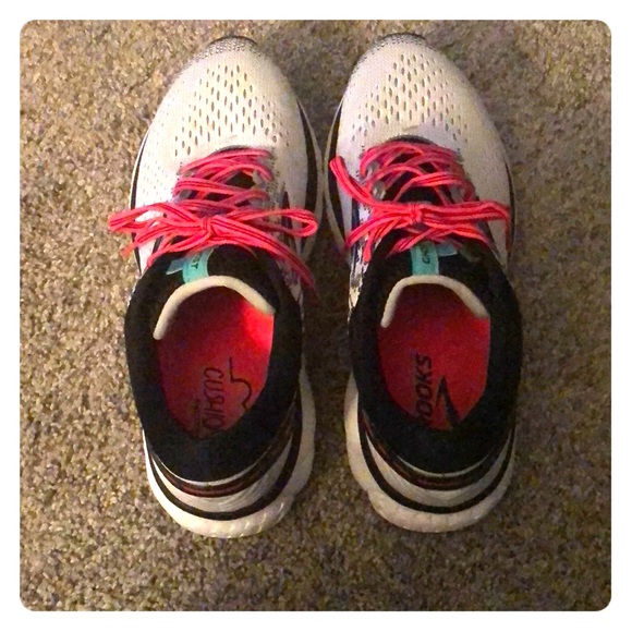 brooks ghost 11 white pink